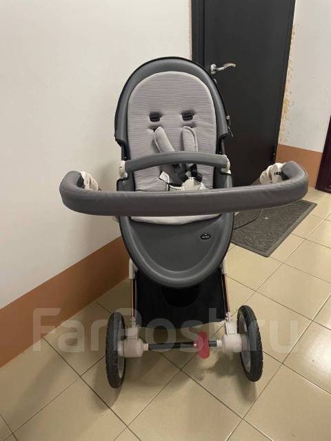 Коляска Hot mom 3 в 1, б/у, в наличии. Цена: 15 000₽ в Уссурийске