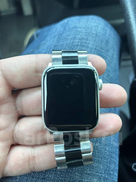 Apple Watch SE Nike. NFC ����