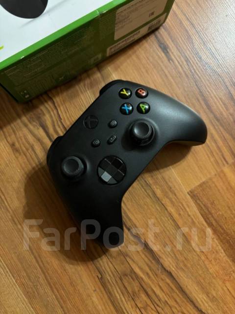 Геймпад Microsoft Xbox Wireless Controller черный, б/у, в наличии. Цена ...