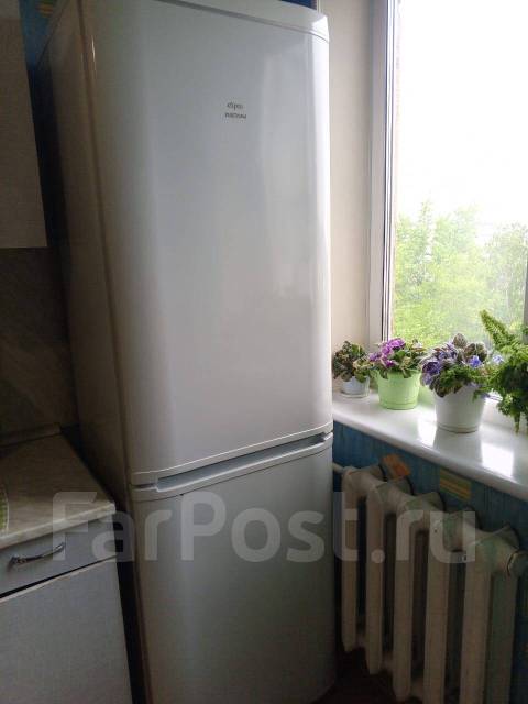 Холодильник двухкамерный Ariston, б/у, в наличии. Цена: 15 000₽ во ...