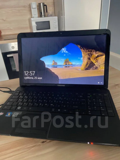 Toshiba Satellite C850D. 15.5", 1,7����, ��� 4 ��, ���� 500���, WiFi: 1, Bluetooth: 1 ����