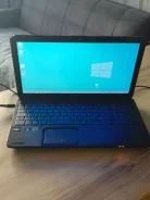 Toshiba Satellite C850. 15.5", 1,7����, ��� 4 ��, ���� 500���, WiFi: 1, Bluetooth: 1 ����