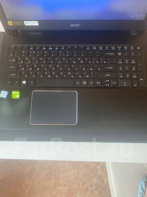Acer Aspire E5-576G. 15.6", 2,5����, ��� 8 ��, ���� 1 000���, WiFi: 1, ����������� �� 4��. ����