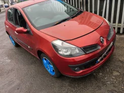 Renault Clio ����