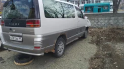 Nissan Elgrand. AVWE50, QD32 ����
