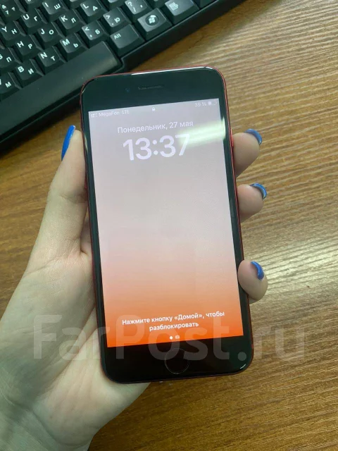 Apple iPhone SE 2022. �/�, 128 ��, �������, 4G LTE ����