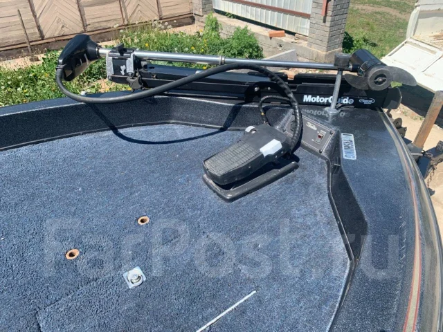 Skeeter. 1990 ���, ����� 5,3��., ��������� ���������, 115��.�., ������ ����