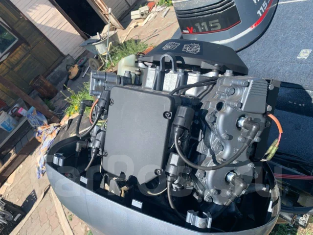 Skeeter. 1990 ���, ����� 5,3��., ��������� ���������, 115��.�., ������ ����
