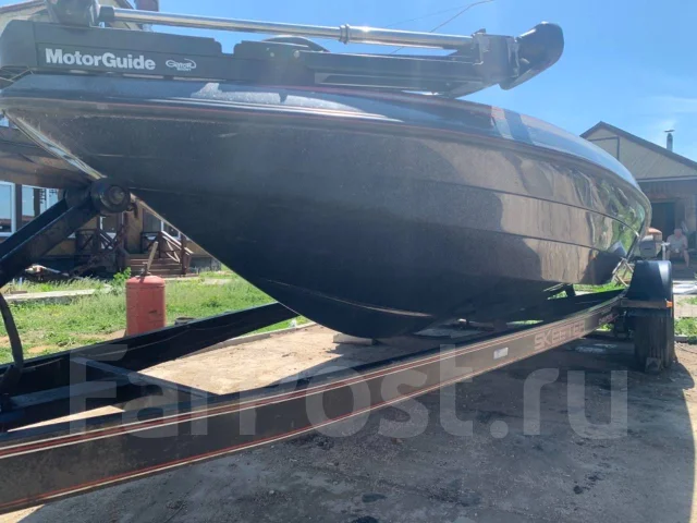 Skeeter. 1990 ���, ����� 5,3��., ��������� ���������, 115��.�., ������ ����