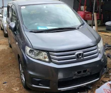 Honda Freed Spike. GB3, L15A ����