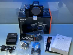 Sony Alpha ILCE-7RM3 ����