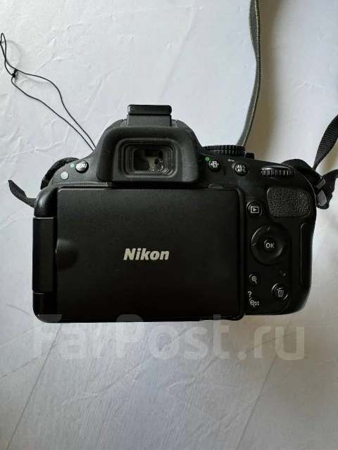 Nikon D5100 ����