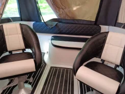 ���� Phoenix 530HT. 2021 ���, ����� 5,3��., ��������� ���������, 80��.�., ������ ����
