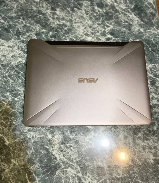 Asus TUF Gaming. 15.6", ��� 8 ��, ���� 1 000���, WiFi: 1, Bluetooth: 1 ����