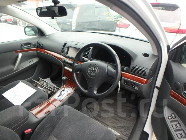 Toyota Allion. ZZT245 ����
