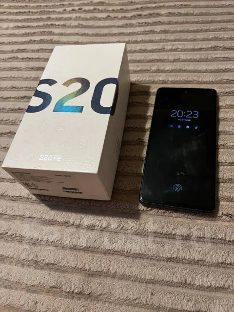 Samsung Galaxy S20 FE. �/�, 128 ��, �����, 3G, 4G LTE, NFC ����