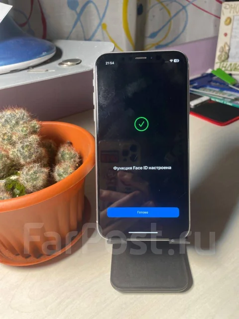 Apple iPhone Xr. �/�, 64 ��, �����, 4G LTE, NFC ����