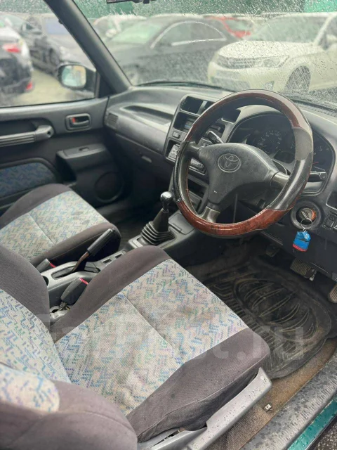 Toyota RAV4. ��������, 4wd, 2.0 (135��.�.), ������, 222����. �� ����
