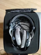 Beyerdynamic DT 990 ����