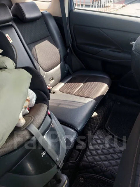 Mitsubishi Outlander. �������, 4wd, 2.0 (118��.�.), ������, 216 000����. �� ����