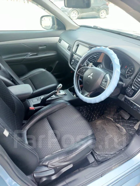 Mitsubishi Outlander. �������, 4wd, 2.0 (118��.�.), ������, 216 000����. �� ����