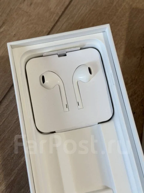 Apple iPhone 7. �/�, 128 ��, �������, �������, 4G LTE ����