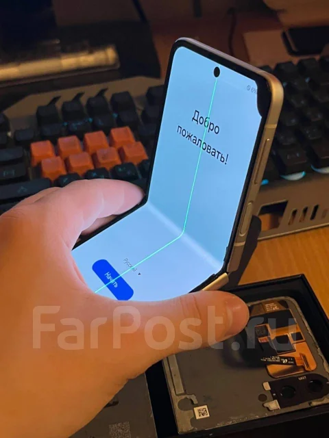 Samsung Galaxy Z Flip3 5G. �/�, 256 ��, �������, �����, 3G, 4G LTE, 5G, Dual-SIM, ����������, NFC ����