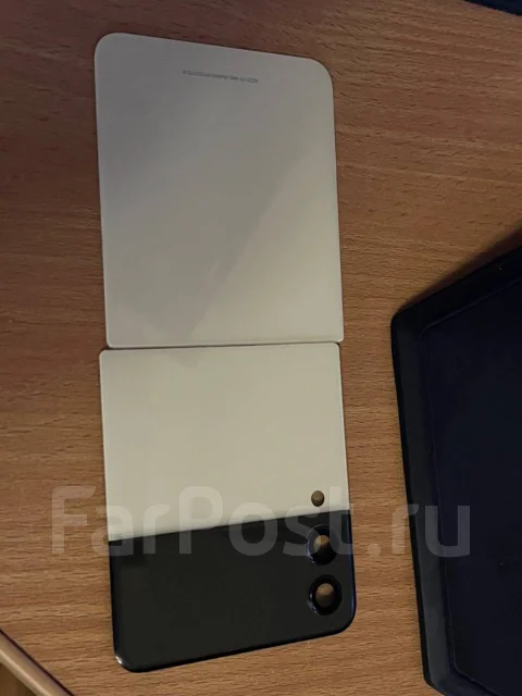 Samsung Galaxy Z Flip3 5G. �/�, 256 ��, �������, �����, 3G, 4G LTE, 5G, Dual-SIM, ����������, NFC ����