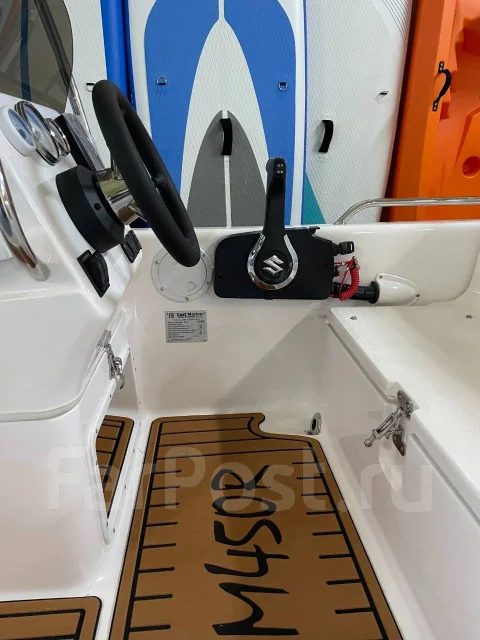 East Marine. 2022 ���, ����� 4,55��., ��������� ���������, 30��.�., ������ ����