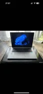 Thunderobot. 17.3", 2����, ��� 16 ��, ���� 512���, WiFi: 1, Bluetooth: 1, ����������� �� 8��. ����