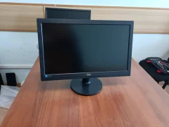 AOC. 19.5", ���������� �� (LCD, LED, QLED) ����