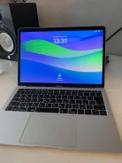 Apple MacBook Air 13 2018 MRE82. 13", ��� 8 ��, ���� 128���, WiFi: 1, Bluetooth: 1 ����