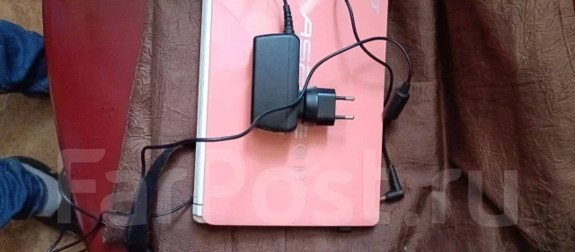 Acer Aspire One. 10.1", ��� 2048 ��, ���� 320���, WiFi: 1 ����