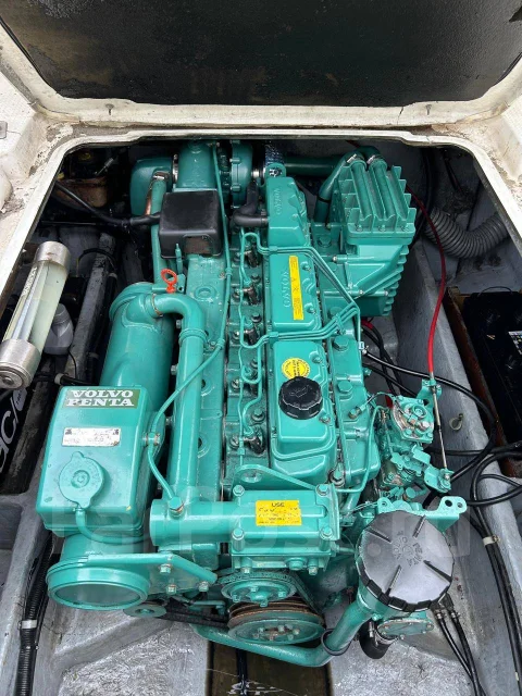 Yamaha FR-28. 1998 ���, ����� 9��., ��������� ������������, 200��.�., ������ ����