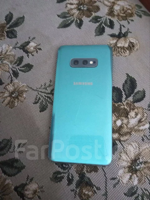 Samsung Galaxy S10e. �/�, 128 ��, ���������, 4G LTE, Dual-SIM, NFC ����