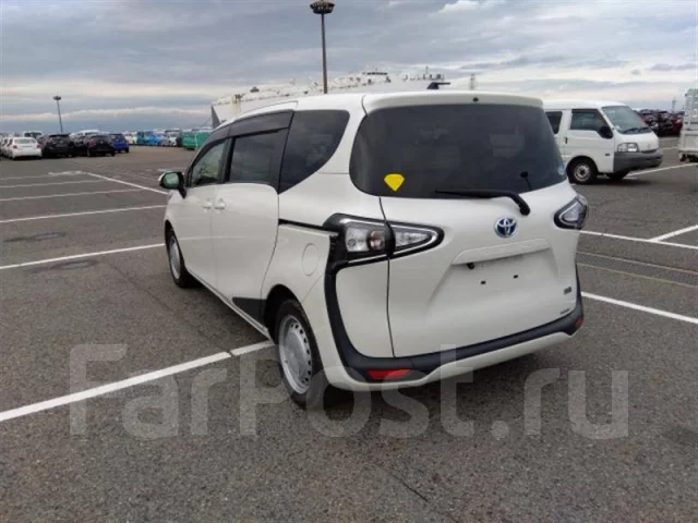 Toyota Sienta. ��������, ��������, 1.5 (74��.�.), ������, 152 000����. ��, �/� ����