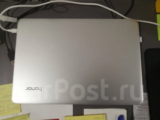 Honor MagicBook 14. 14", 1,6����, ��� 8 ��, ���� 512���, WiFi: 1, Bluetooth: 1, ����������� �� 8��. ����