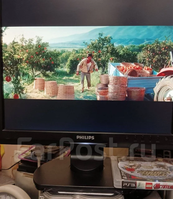 Philips. 17", ���������� �� (LCD, LED, QLED) ����
