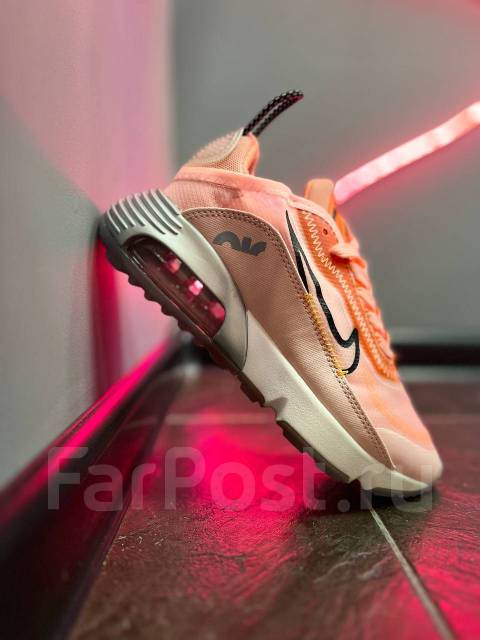 Nike v 2090 online