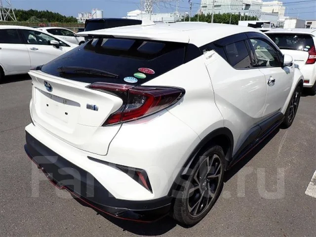 Toyota C-HR. ��������, ��������, 1.8 (99��.�.), ������, 107 000����. ��, �/� ����