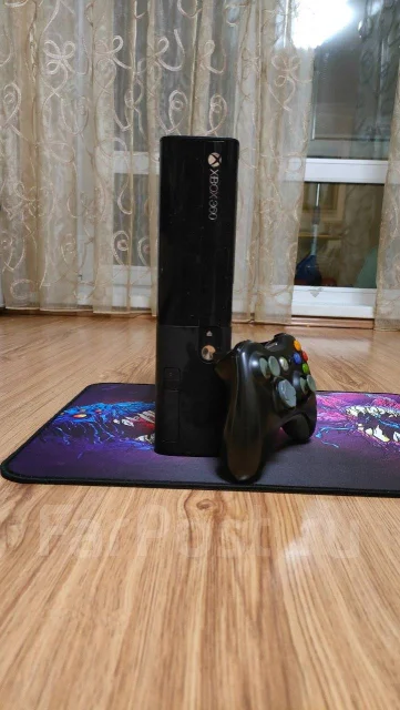Microsoft Xbox 360 E ����