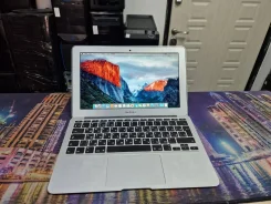 Apple MacBook Air 11 2015 Early. 11.6", ��� 4 ��, ���� 128���, WiFi, ����������� �� 4��. ����