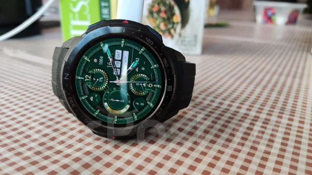 Honor Watch GS Pro ����