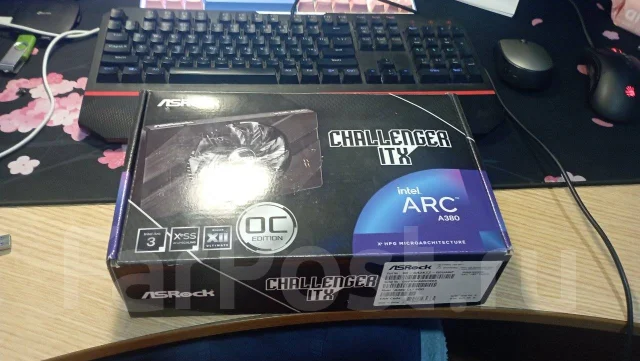 Intel Arc A380 ����