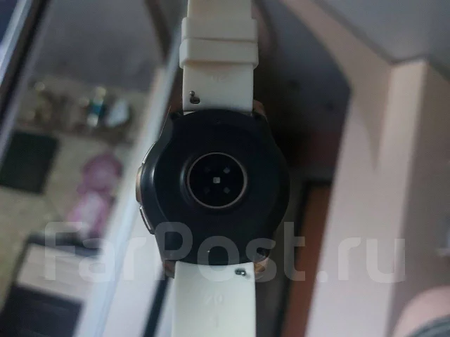 Samsung Galaxy Watch. GPS, NFC, IP67, IP68. ��� ����� �� ������������� ����