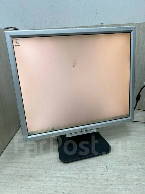 Acer. 17" ����