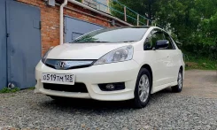 Honda Fit Shuttle. ��������, ��������, 1.3 (88��.�.), ������, 163 000����. �� ����