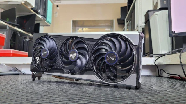 GeForce 9800 GTX+ ����