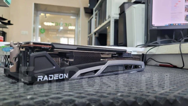 GeForce 9800 GTX+ ����