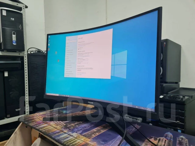 Samsung. 27", ���������� OLED ����